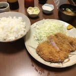 卯作 - ロースかつ定食