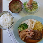 今回もハンバーグスペシャルにしてしまった＿ﾉ乙(､ﾝ､)＿　　１１月２２日