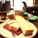 カフェ 火裏蓮花 - トーストセット (紅茶)　(550円) 