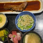 うまい寿司と魚料理 魚王KUNI - 