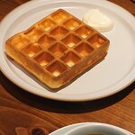 DADSON COFFEE Cafe&Roaster