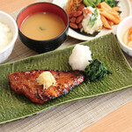 Manten Shokudou - 【期間限定】赤魚の極上みりん醬油漬け定食