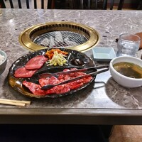 川崎名物 炭火焼肉 食道園 - 