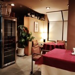 ムッシュ - 店内は4組ほどが入る規模