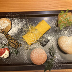 日本料理 太月 - 量少なめコース２３１００円。クリスマス仕様のデザート。もうパンパンです。