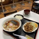 びっくりラーメン - 