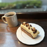 BLESS COFFEE - キャロットケーキ