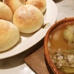 マル イ ティエラ - 自家製パン