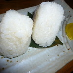 個室居酒屋 にっぽん市 - 日本市のお米で作った「塩むすび(2ヶ) (380円)」