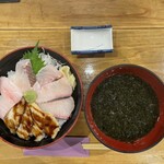 海鮮丼専門店 伊助 - 