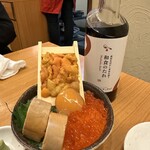 魚愛 ねた市 海鮮スタンド 魚屋の店 - 