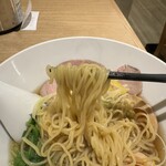 Wabaru Purachina Fisshu - やや柔めの細ストレート麺