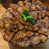 Buta Daigaku - 豚丼 大学院(1kg) 真上