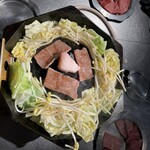 YAKINIKUMAFIA - オリジナル鍋で食べるわぎゅジスカン