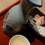 Kanazawa Jimonoya Nagomi - 地酒の『天狗舞』山廃純米を燗で