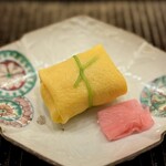 鎌倉 北じま - 厚焼き玉子の茶巾鮨