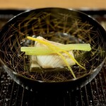 鎌倉 北じま - クエと牛蒡胡麻豆腐の椀