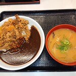 吉野家 - 肉だく牛黒カレー ＋ とん汁