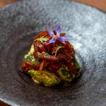 Seminare Karuizawa - Venison Tartare
      Here, we use aged Honshu venison. 
      Honshu venison is more muscular due to its active lifestyle in mountainous areas compared to Ezo venison. 
      Ezo venison tends to fall apart like tuna when chewed. 
      We want you to truly savor the flavor of venison, so we use the leg of aged Honshu venison.