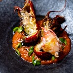 Seminare Karuizawa - Uchida Crayfish
      The non-native Uchida crayfish can be found in abundance in Shinshu. 
      Of course, we catch them ourselves (it's a fun activity while playing in the river, haha).
      They are smaller than lobsters, but the flavor is outstanding.
      We will prepare them for our summer menu, as they are plentiful during the summer.