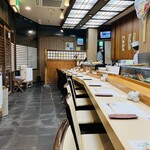 Kure Take - 店内