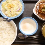 Matsuya - 富士山豆腐の本格麻婆定食+半熟玉子 700円