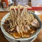 フジサワ中華そば - 辛味噌そば¥930 中細麺は程よい硬さ