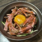 4種の牛タン＆炙り肉寿司食べ放題 完全個室居酒屋 やまと - 牛タンユッケ