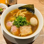 R+ 隠れ家すぎるラーメン屋 - 