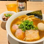 R+ 隠れ家すぎるラーメン屋 - 