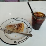 松之助 N.Y. - サワークリームアップルパイとアイスコーヒー