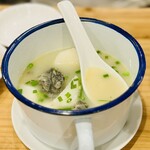 蒸籠味坊 - 烏骨鶏のスープ