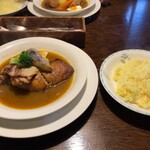 こうひいはうす - あげチキンカレー　手作り豚バラチャーシュートッピング