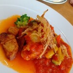 ブリランテ - チキンのピリ辛トマト煮