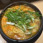 ホルモンらーめん8910 - ホルモンラーメン(赤)