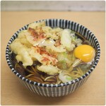 Tachiguikisoba Choujuan - 天ぷらそば 400円 生卵 50円