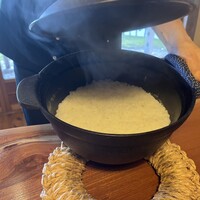 鰻花房 - 鉄釜炊き立てご飯