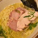ジャパニーズ ラーメン 五感 - 