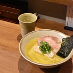ジャパニーズ ラーメン 五感 - 