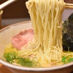 ジャパニーズ ラーメン 五感 - 