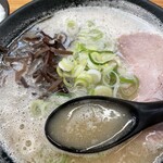 博多豚骨ラーメン 一純屋 - スープ