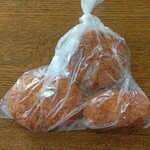 ディオ - メンチカツ(税抜)39円、牛コロッケ(税抜)39円、蟹クリームコロッケ(税抜)39円 (2023.12.13)