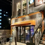 湘南韓国料理GOKAN - スバナ通りにポツンとあるビルの一階がgokan 因みに、2階は地元の中年サーファーが集うタチ悪い系のバー笑