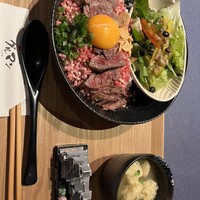 馬刺しと焼き鳥 グルマン三年坂 - 