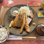 越生ゴルフクラブ レストラン - 料理写真:ミックスフライ定食