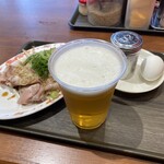 Hakata Ramen Hakataya - 生ビール　つまみ焼豚　ゆでたまご