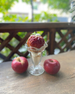 가루이자와 배이센쇼 - 【가을겨울 한정】신슈 사과 구운 사과 파르페