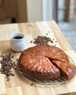 가루이자와 배이센쇼 - 사과 카트르카르를 따뜻하게 해서 제공합니다.