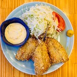 きのや - 料理写真:店で捌いたアジのフライ。