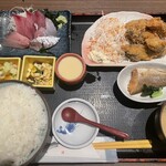 魚がし食堂　中央市場店 - お刺身とカキフライ定食(ご飯大) 1300円